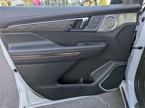 New 2026 Buick Enclave Avenir w/ Super Cruise Package image 11