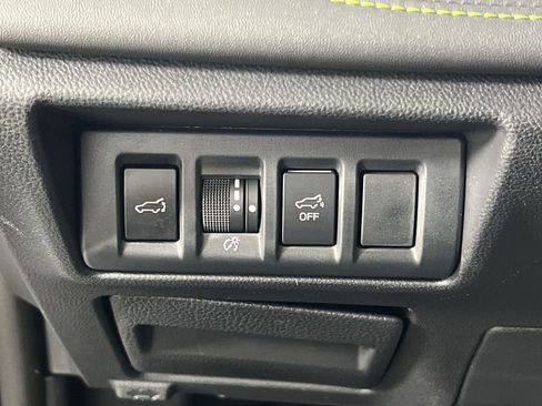 Used 2025 Subaru Outback Onyx Edition AWD/4WD image 18