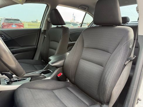 Used 2015 Honda Accord Sport image 9