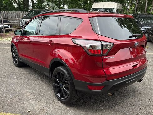 Used 2018 Ford Escape SE w/ SE Sport Appearance Package AWD/4WD image 7