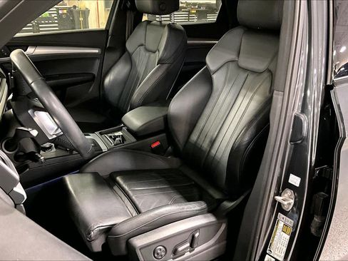 Used 2020 Audi Q5 2.0T Premium image 7
