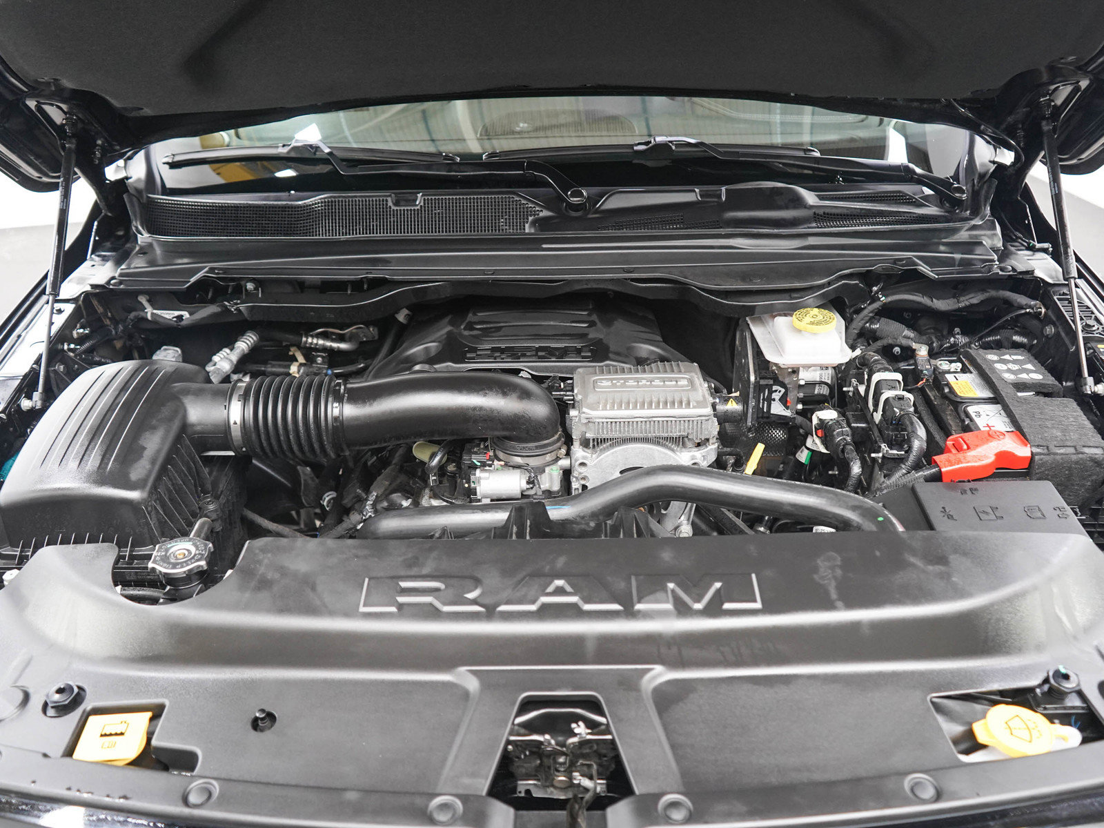 Used 2026 RAM 1500 Laramie w/ Night Edition AWD/4WD image 29