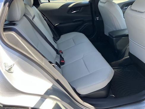 Used 2025 Toyota Prius XLE FWD image 11