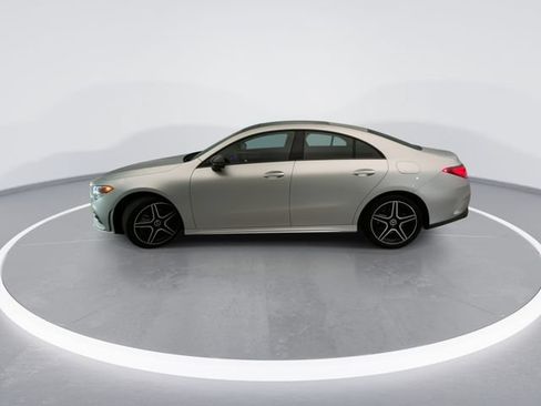 Used 2023 Mercedes-Benz CLA 250 4MATIC image 9