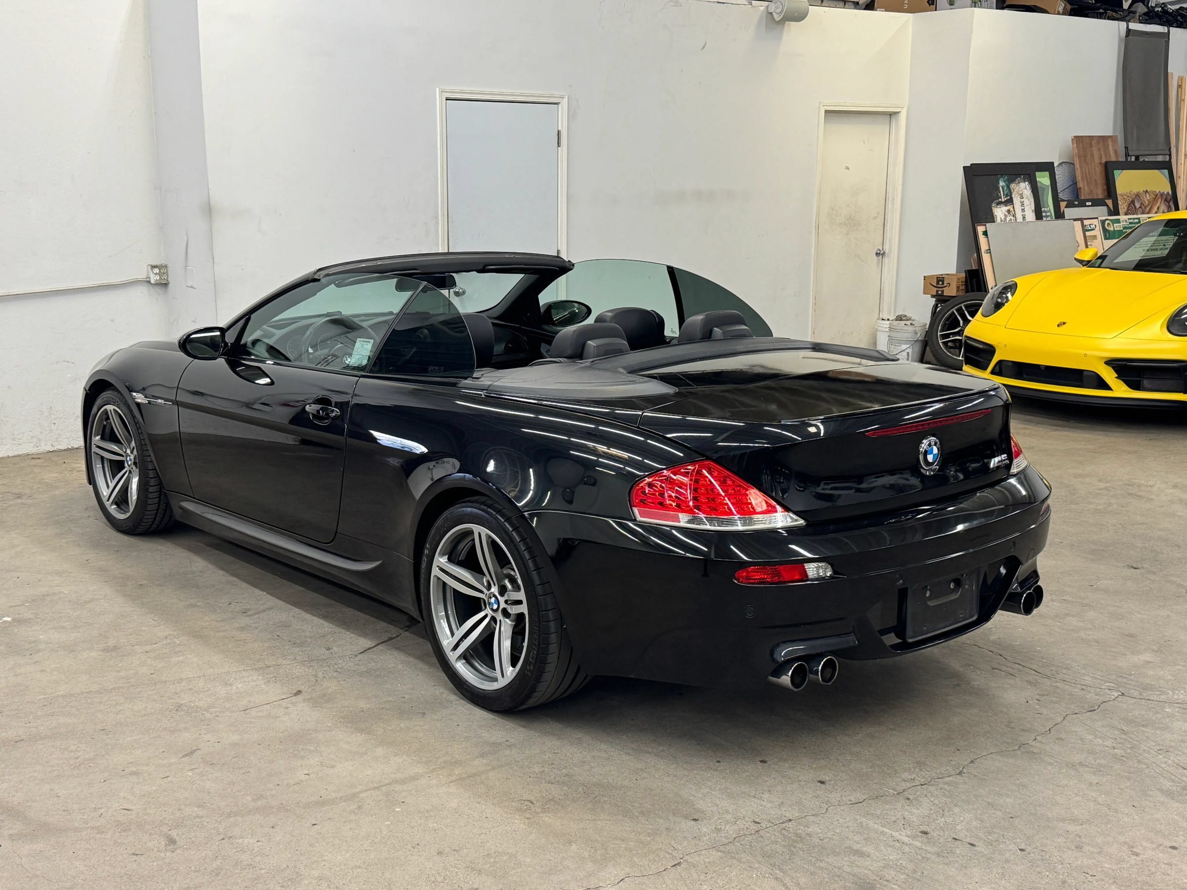 Used 2007 BMW M6 Convertible RWD image 13