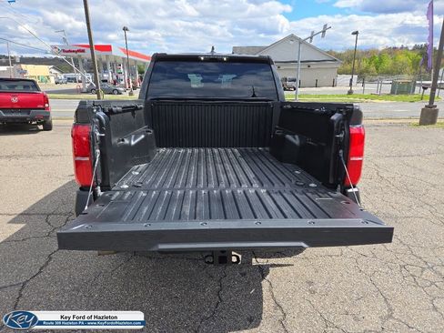 Used 2024 Toyota Tacoma SR RWD image 10