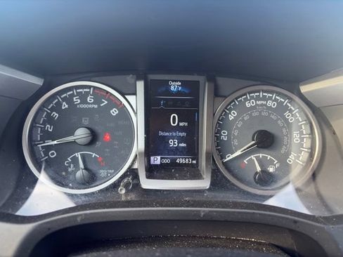 Used 2021 Toyota Tacoma SR5 RWD image 11