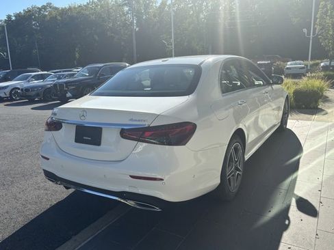 Used 2022 Mercedes-Benz E 350 4MATIC Sedan image 7