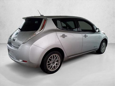 Used 2017 Nissan Leaf S image 5