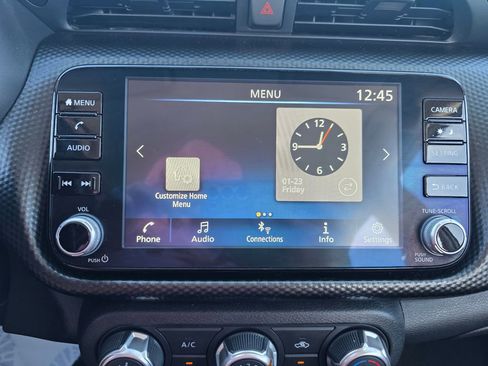 Used 2023 Nissan Kicks SV image 38