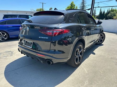 Used 2023 Alfa Romeo Stelvio Veloce AWD/4WD image 5