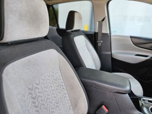 Used 2022 Chevrolet Equinox LS w/ LS Convenience Package image 14