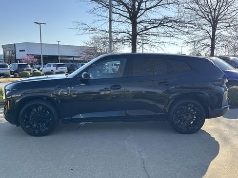 New 2026 BMW XM Label Red image 2