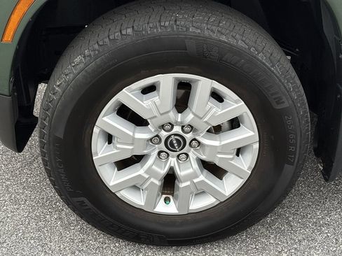 Used 2022 Nissan Frontier SV w/ Technology Package image 34