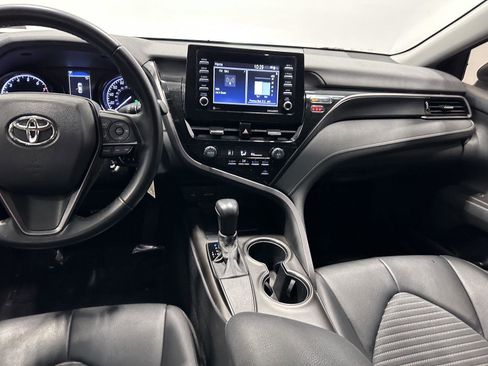 Used 2021 Toyota Camry SE image 20