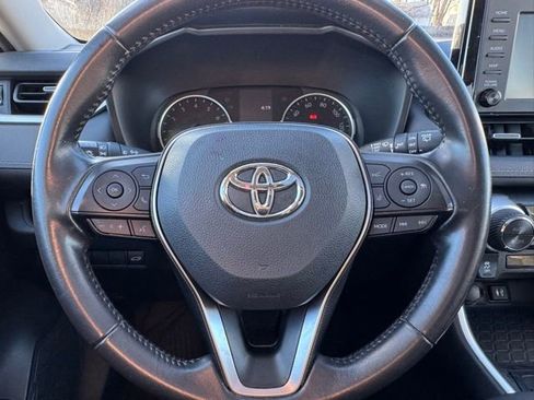 Used 2019 Toyota RAV4 XLE Premium w/ All Weather Liner Package AWD/4WD image 16