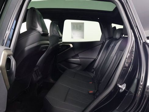 Used 2025 BMW X3 xDrive30i w/ Convenience Package image 11