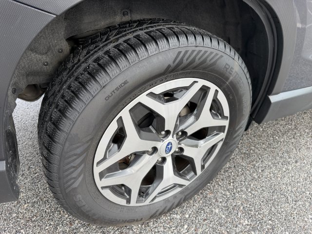 Used 2021 Subaru Forester Premium AWD/4WD image 25