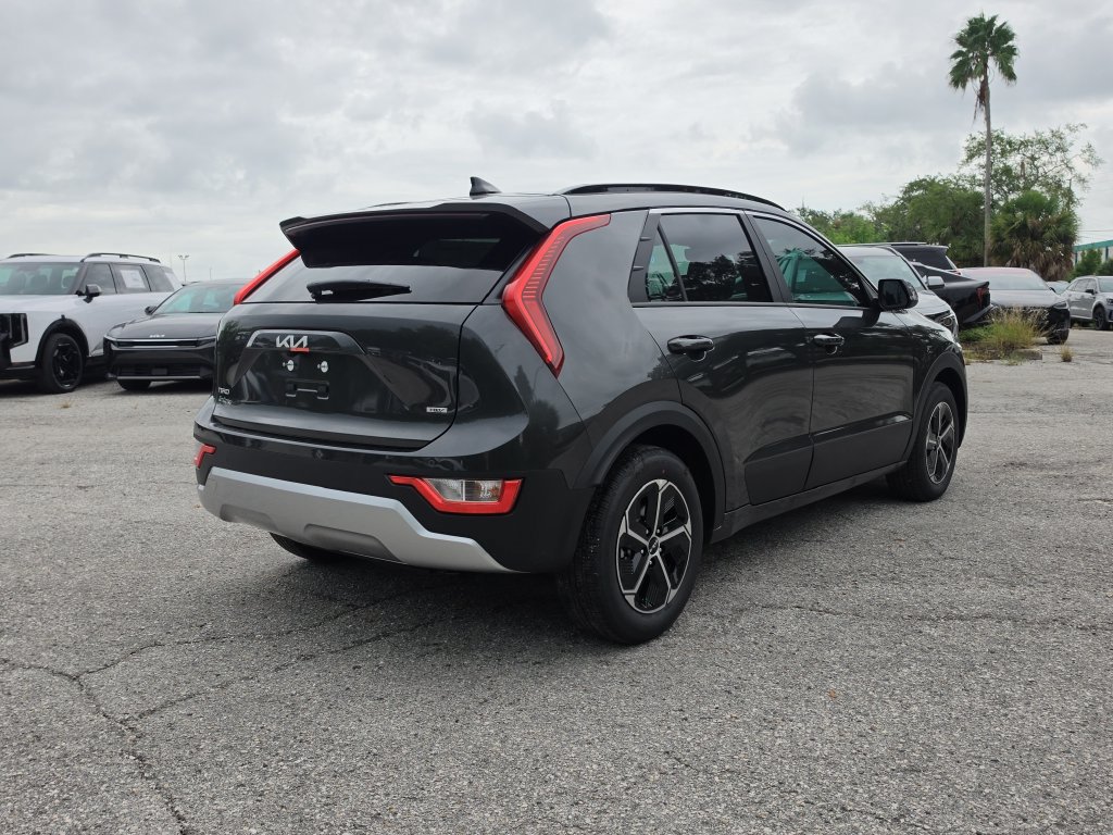 New 2026 Kia Niro EX FWD image 8