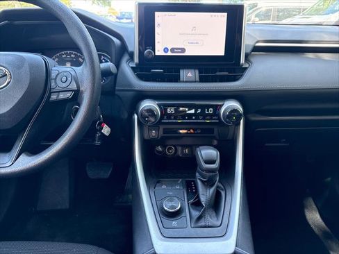 Used 2023 Toyota RAV4 LE AWD/4WD image 24