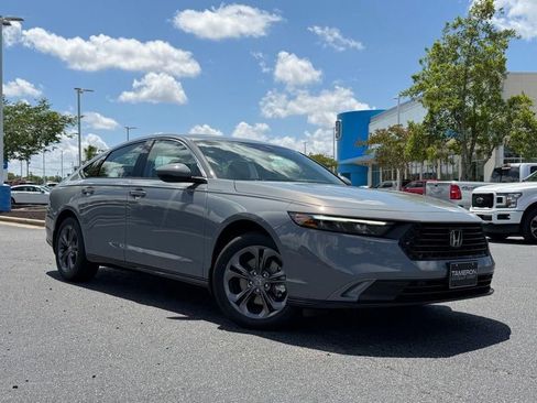 New 2026 Honda Accord EX-L image 2