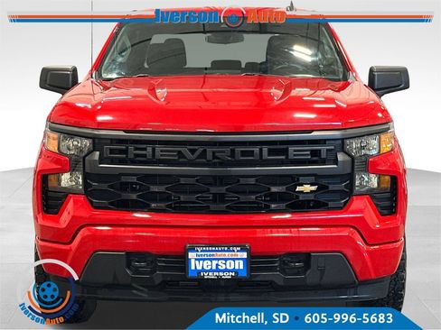 Used 2022 Chevrolet Silverado 1500 Custom AWD/4WD image 3