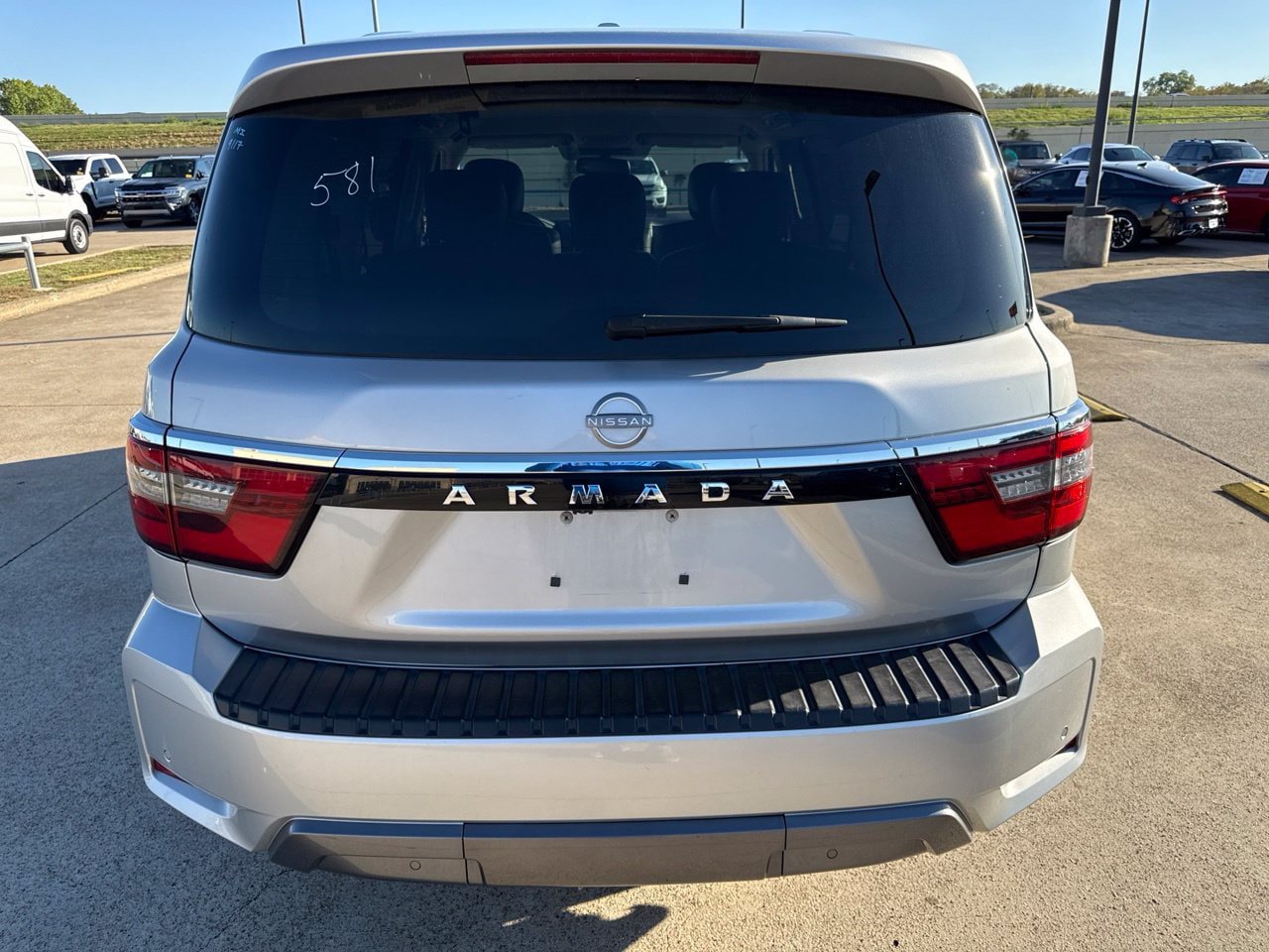 Used 2024 Nissan Armada SV RWD image 9