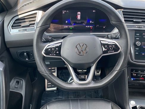 Certified 2022 Volkswagen Tiguan SE R-Line image 6