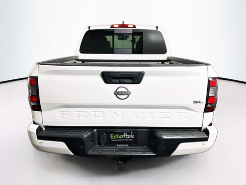 Used 2024 Nissan Frontier SL w/ Technology Package image 7