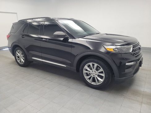 Used 2021 Ford Explorer XLT w/ Equipment Group 202A RWD image 11