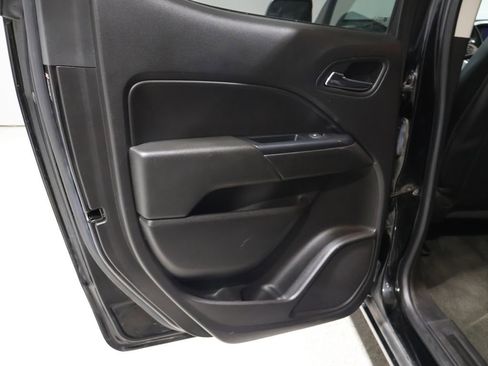 Used 2018 Chevrolet Colorado ZR2 w/ ZR2 Midnight Special Edition image 24