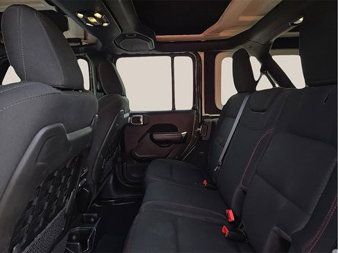 Used 2021 Jeep Wrangler Unlimited Rubicon image 9