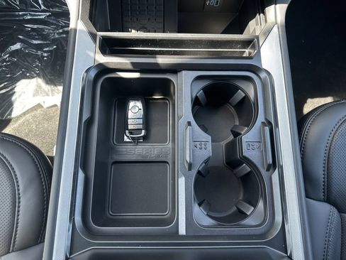 New 2026 Ford F250 Platinum AWD/4WD image 24