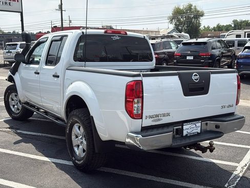 Used 2012 Nissan Frontier SV w/ SV Premium Utility Pkg AWD/4WD image 5