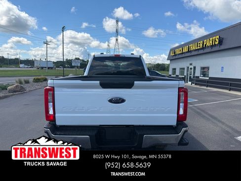Used 2025 Ford F250 XLT AWD/4WD image 11