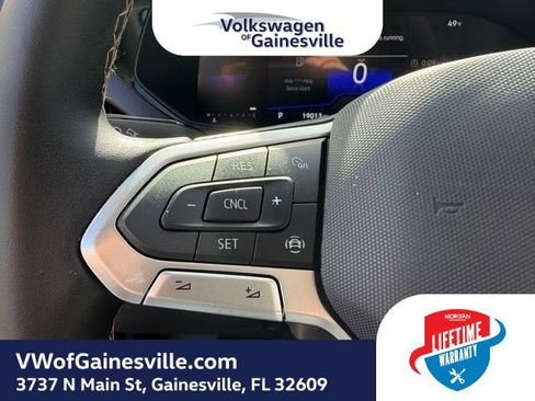 Used 2022 Volkswagen Taos SE image 24