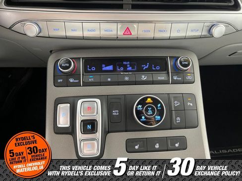 Used 2021 Hyundai Palisade SEL w/ Premium Package AWD/4WD image 30
