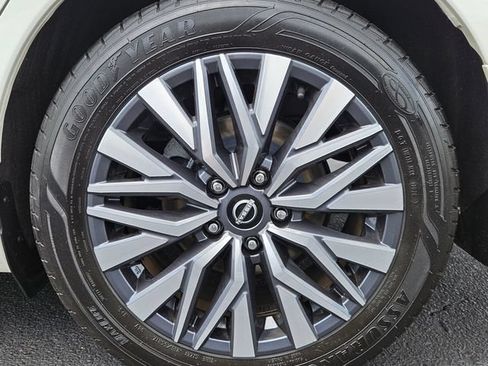 Used 2023 Nissan Altima 2.5 SV FWD image 34