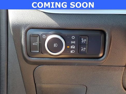 Used 2024 Ford Explorer XLT w/ Equipment Group 202A AWD/4WD image 15