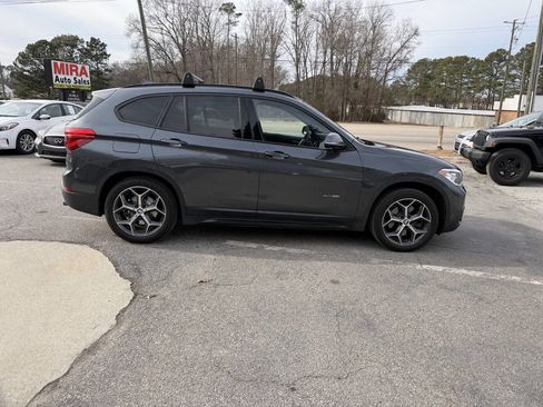 Used 2017 BMW X1 xDrive28i AWD/4WD image 8