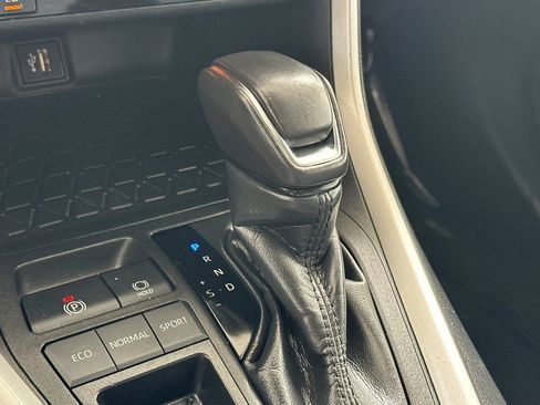 Used 2023 Toyota RAV4 XLE Premium FWD image 22