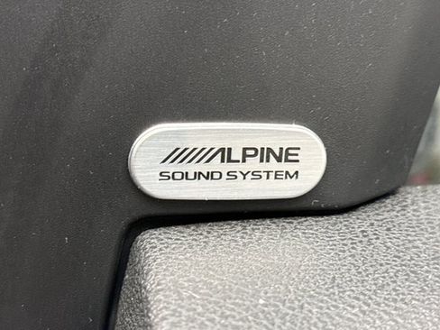 Used 2022 Dodge Charger R/T w/ Blacktop Package RWD image 16