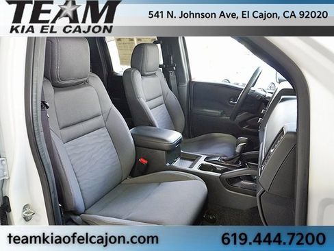 Used 2023 Nissan Frontier SV w/ Midnight Edition Package image 13