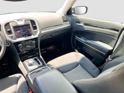 Used 2023 Chrysler 300 Touring w/ Sport Appearance Package RWD image 21