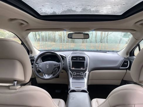 Used 2018 Lincoln MKX Reserve w/ Driver Assistance Package image 10