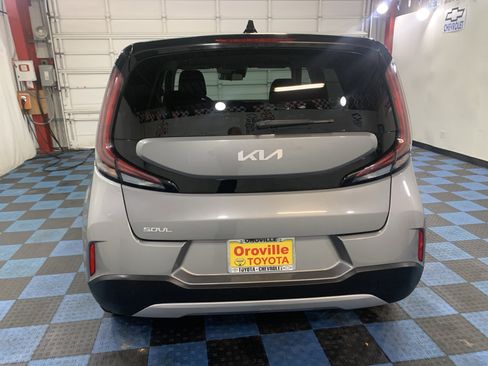 Used 2024 Kia Soul LX w/ Option Group 015 image 4