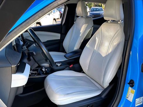 Used 2023 Ford Mustang Mach-E Premium image 7