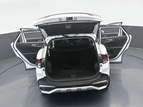 Used 2024 Kia Sportage EX image 69