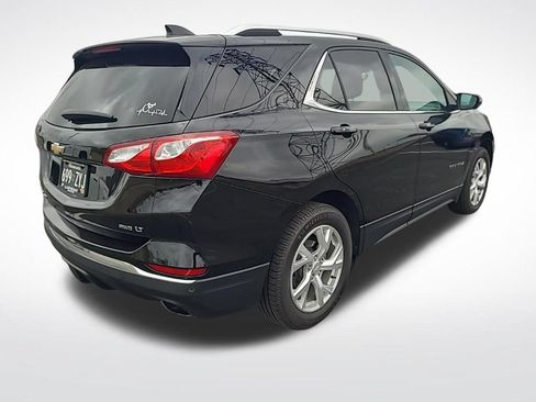 Used 2018 Chevrolet Equinox LT w/ Sun & Infotainment Package AWD/4WD image 3
