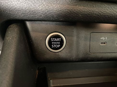 Used 2021 Nissan Rogue SV AWD/4WD image 14